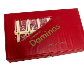 Vintage Coca-Cola Double Six Dominoes Set Rote Vinylhülle Made in Taiwan