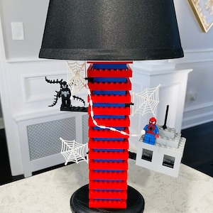 Spiderman vs Venom Lamp made of LEGO® Bricks