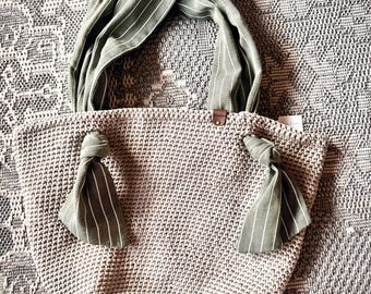 Women’s shoulder bag