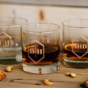 Personalized Whiskey Glass Groomsmen Gift - Engraved Custom Scotch Glass, DOF Barware Glass, Groomsmen Proposal, Bachelor Party Glasses