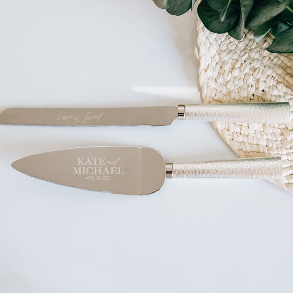 Personalized Hammered Silver Wedding Cake Knife and Server Set (2 PC) Custom Engraved Cake Server and Knife Set, Wedding Gift Cake Cutter