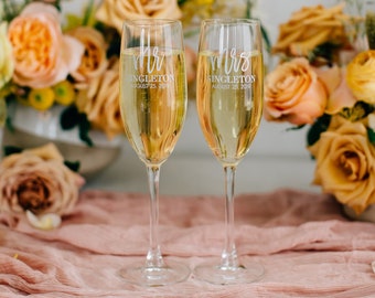 Personalized Wedding Champagne Glasses (Set of TWO) Custom Engraved Vina Toasting Flutes, Engagement Glasses, Bridal Shower Gift