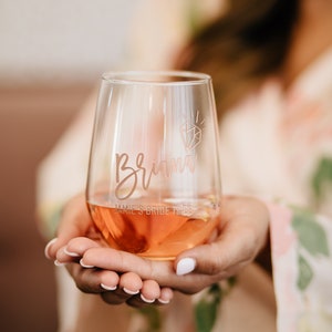 Personalized Bridesmaid Stemless Wine Glass - Custom Bridal Party Stemless Wine Glass, Engraved Wedding Glass, Bridesmaid Proposal Gift
