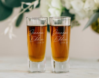 Personalized Wedding Shot Glasses (Set of TWO) Pair Custom Engraved Shooter Shot Glass, Wedding Favor, Engagement Gift, Couples Gift