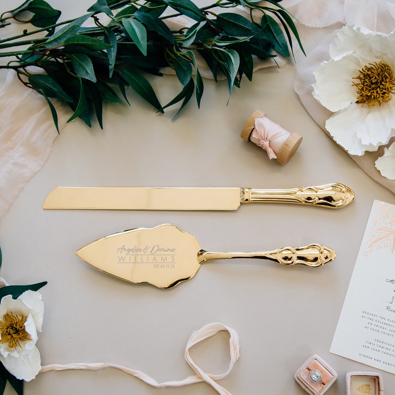 Personalized Gold Wedding Cake Knife and Server Set (2pc) Custom Engraved Classic Gold Cake Serving Set, Personalized Wedding Gift 