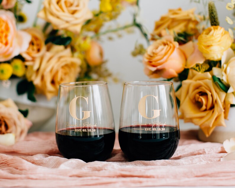 Personalized Couples Wedding Stemless Wine Glasses Set of TWO Custom Engraved Wine Glasses, Personalized Anniversary Gift, Engagement Gift image 5