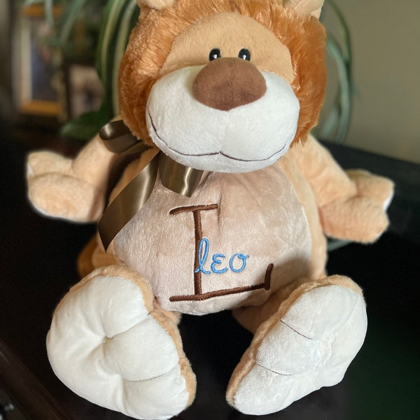 Personslized baby gift, Monogrammed Cubbies Lion Stuffed Animal birth announcement, baptism