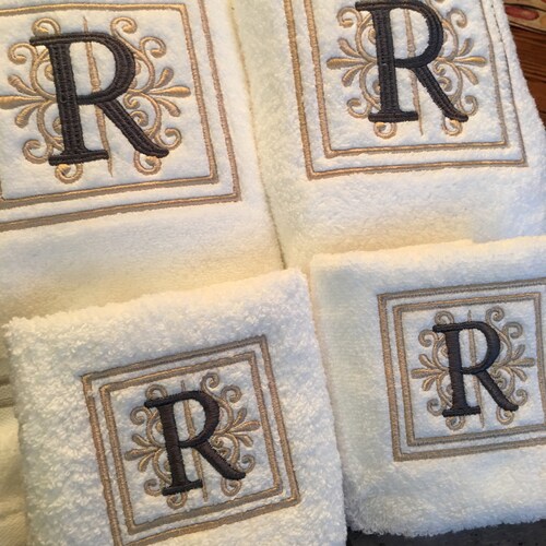 Monogrammed Luxury Bath Towel Set Hand Towels Wedding Gift Etsy