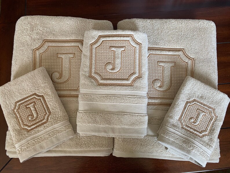 Monogrammed Luxury Bath Towel Set Hand Towels Wedding Gift ...