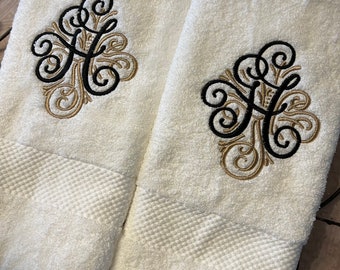 Monogrammed Luxury IVORY Bath Towel Set, Hand Towels, Wedding Gift, Bridal Shower, Housewarming Gift