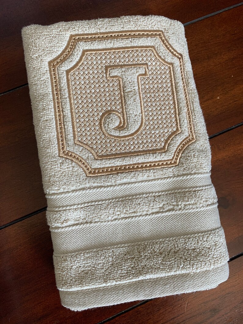 Monogrammed Luxury Bath Towel Set Hand Towels Wedding Gift Etsy