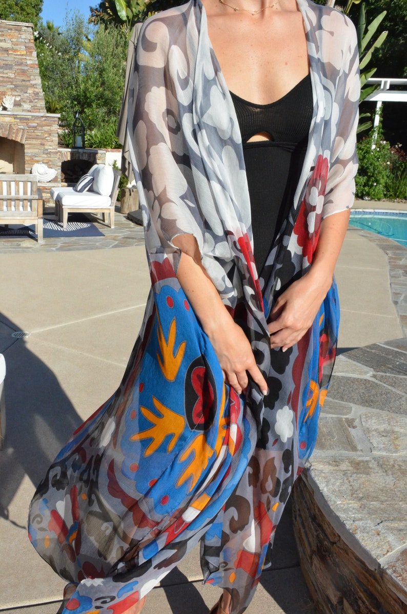 Doorschijnende zijden kimono: abstracte bloemenprint, lichtgewicht stofdoek afbeelding 5