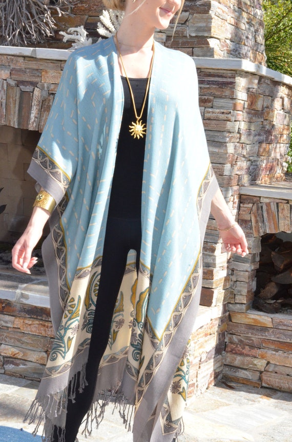 Bloemen Kimono met lokale stof Summer Breeze Kimono Kleding Dameskleding Jacks & Jassen 