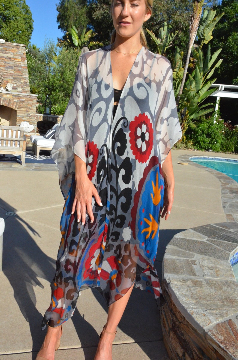 Doorschijnende zijden kimono: abstracte bloemenprint, lichtgewicht stofdoek afbeelding 2