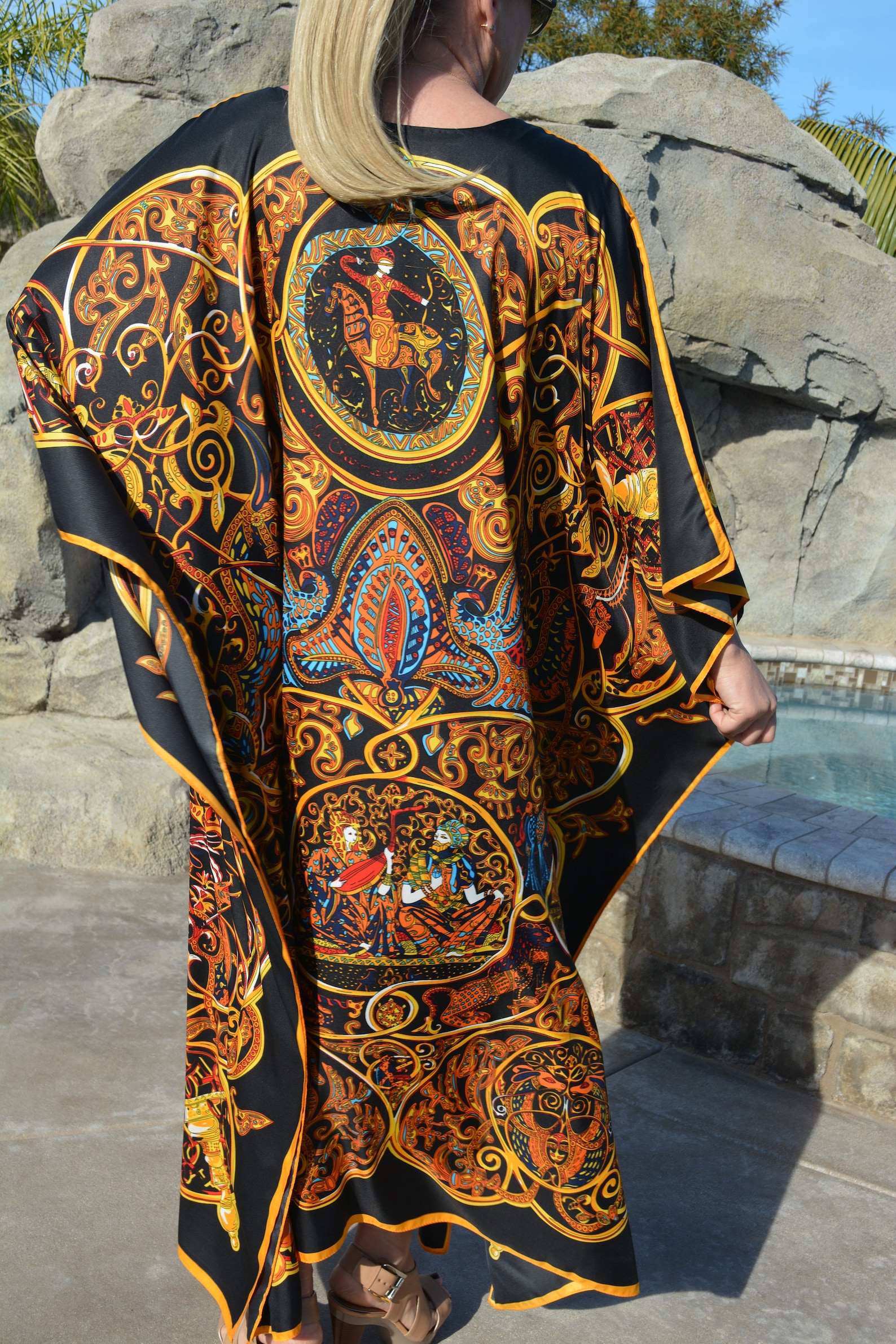 kaftan black and gold