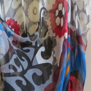 Doorschijnende zijden kimono: abstracte bloemenprint, lichtgewicht stofdoek afbeelding 6