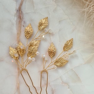 Vintage and Delicate Leaves & Crystals Bridal Hair Pins Bridesmaid Hair Pins Gold Leaf Bridal Headpiece Wedding Hair Accessory image 1