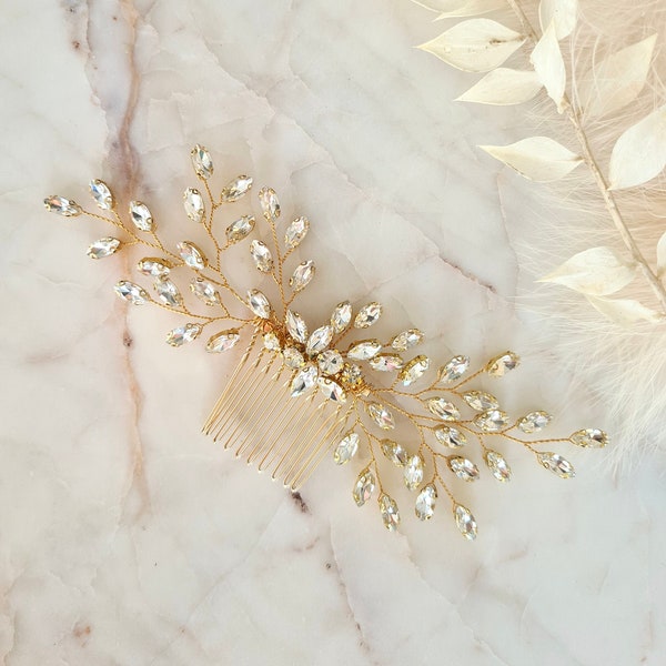 Mesmerizing Gold Hair Pieces Picture Digital Art