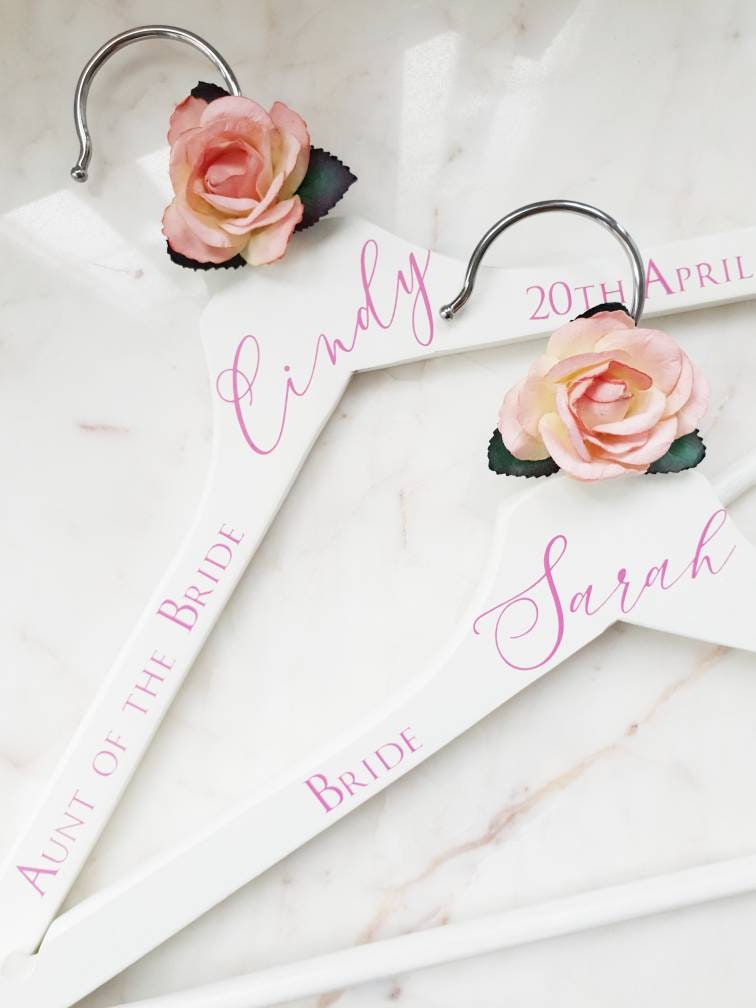 Pink Rose Personalised wedding hangers, Bridal party gift, Maid of Honour dress hanger, Bridesmaid wedding hangers, day hanger