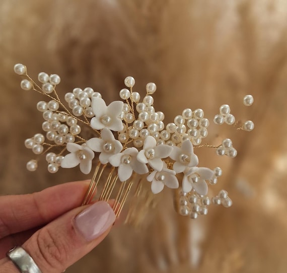 Elegant Gold and Silver Floral Hair Comb Amazon.com : Foyte Crystal Bride Wedding Hair Comb Silver  main image 4