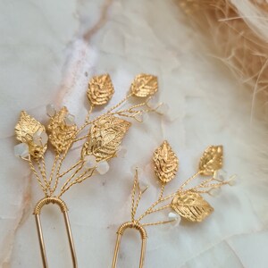 Vintage and Delicate Leaves & Crystals Bridal Hair Pins Bridesmaid Hair Pins Gold Leaf Bridal Headpiece Wedding Hair Accessory image 6