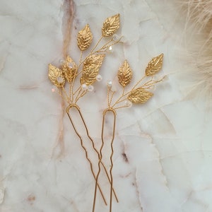 Vintage and Delicate Leaves & Crystals Bridal Hair Pins Bridesmaid Hair Pins Gold Leaf Bridal Headpiece Wedding Hair Accessory image 3