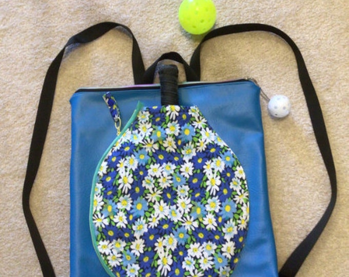 Pickleball bag,women's pickleball backpack,pretty blue vinyl backpack,ladies daisy print pickleball bag,Pickleballbags.Etsy.com