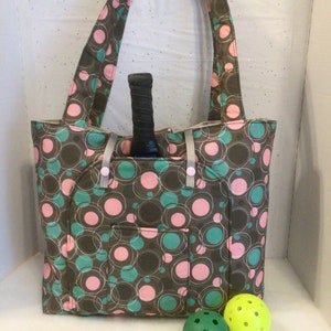 Retro Fabric Pickleball Tote Bag: Padded Paddle Cover