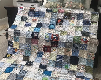 DEPOSIT- Baby Clothes Quilt, Baby Clothes Blanket, Memory Quilt,  Keepsake Quilt, Rag Quilt, Baby&#39;s First Year, Handmade from Your Clothing