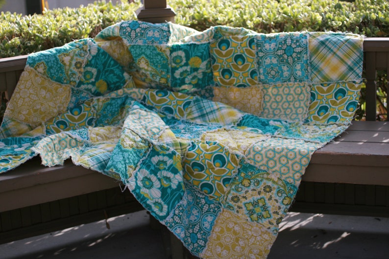 Twin Size Quilt Rag Custom Bed Dorm Bedding Image 0