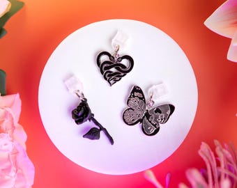 Dark Romance Kindle And Phone Dust Plug Charm: Skull Butterfly, Snake Heart, Black Rose