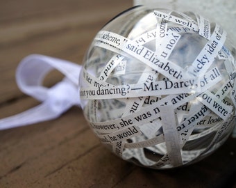 Trots en vooroordeel kerstornament | Jane Austen | van gerecyclede boekenpagina | Elizabeth en meneer Darcy | Gevouwen of rechte papierstroken