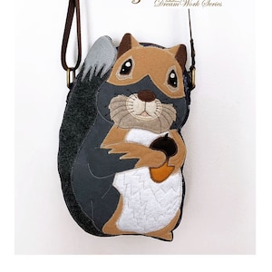 Squirrel Bag, Felt Patchwork Squirrel Bag, Woodland Bag, Squirrel Patchwork,  Mixed Materials Animal Bag, Cross Body Bag