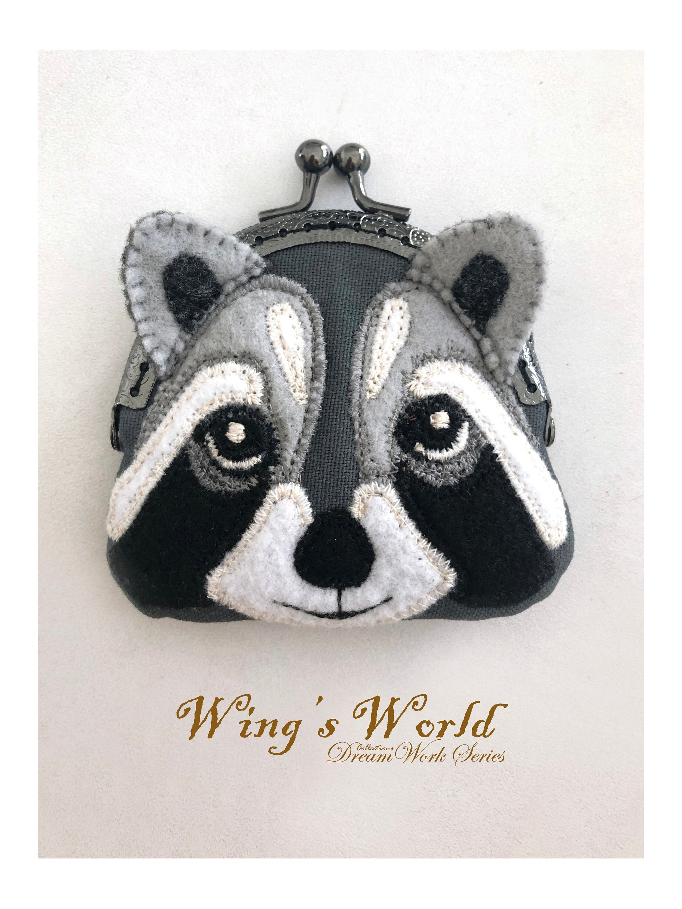 Raccoon Purse, Raccoon Coin Purse, Felt Raccoon Frame Kisslock Coin Purse, Patchwork Raccoon, Raccoon, Pet Purse, Pet Bag, Animal Bag - Etsy Raccoon Purse, Raccoon Coin Purse, Felt Raccoon Frame Kisslock Coin Purse, Patchwork Raccoon, Raccoon, Pet Purse, Pet Bag, Animal Bag - Etsy