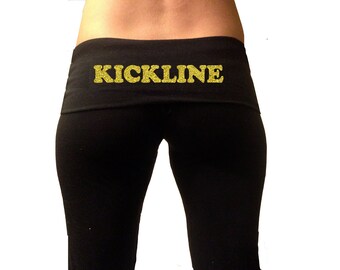 Zwarte Fold Over Yoga Broek met Aangepaste gouden glitter KICKLINE formulering. KICKLINE Kleding . Dance Team Kleding. KICKLINE Yoga Broek