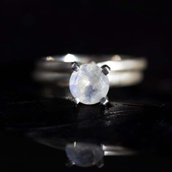 SAMPLE SALE Selena Moonstone Solitaire With Knot and Ribbon Set in Sterling Size 5, Ready to Ship