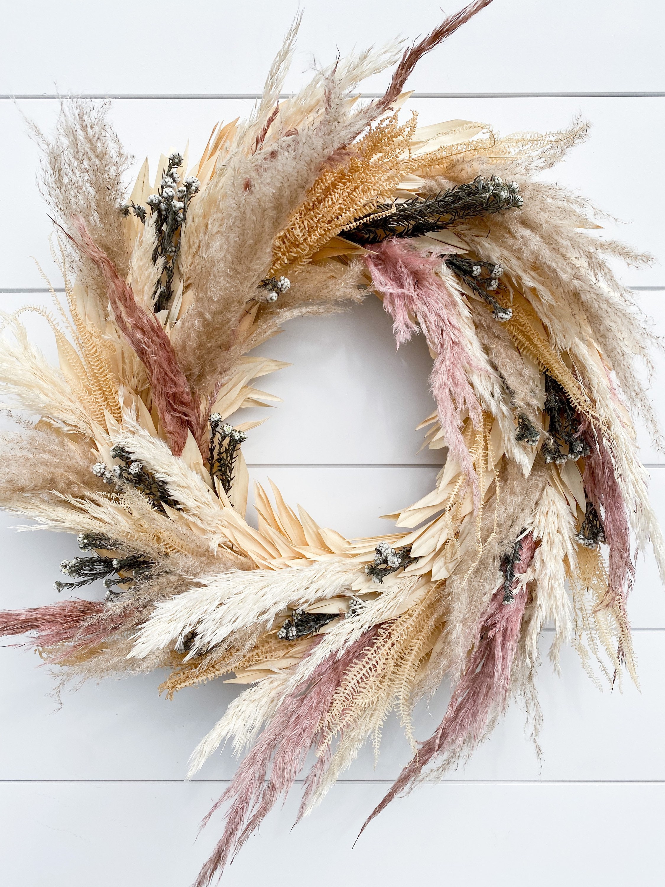 Palm and Pampas Grass Dried Wreath 22” - Etsy