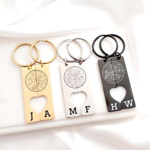 Night Sky Star map keychain engraved with initials and dates, personalized keychain anniversary gifts for couples, wedding gift for groom