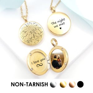 Collana con ciondolo con mappa delle stelle del cielo notturno astrologico inciso personalizzato con foto per la fidanzata, regali personalizzati per anniversario e San Valentino per lei