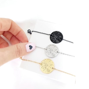 Bracciale personalizzato con mappa del cielo notturno e stelle per donna, regalo di anniversario con incisione personalizzata per la fidanzata, braccialetto astrologico per il compleanno per lei.