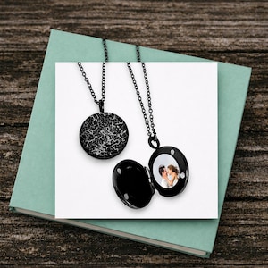 Star map locket necklace with photo for men, personalized birthday, anniversary & Valentines gifts for boyfriend and husband, astrology gift
