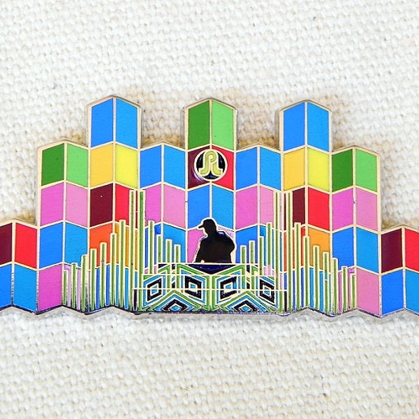 Pretty Lights Hat Pin - Cold Feeling Pillars