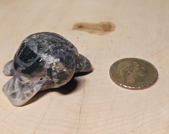Mini Moss Agate Turtle, Small Keepsake, Small Carving.