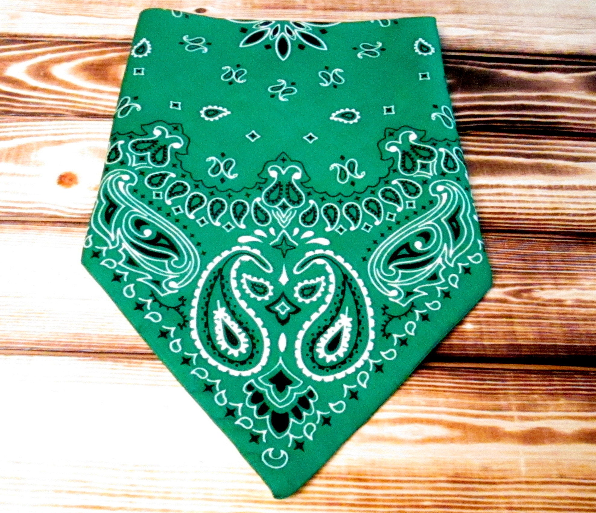 30 Green Doggy Bandana, Tie On Bandana, DogDana, Cotton, Fun Bandana