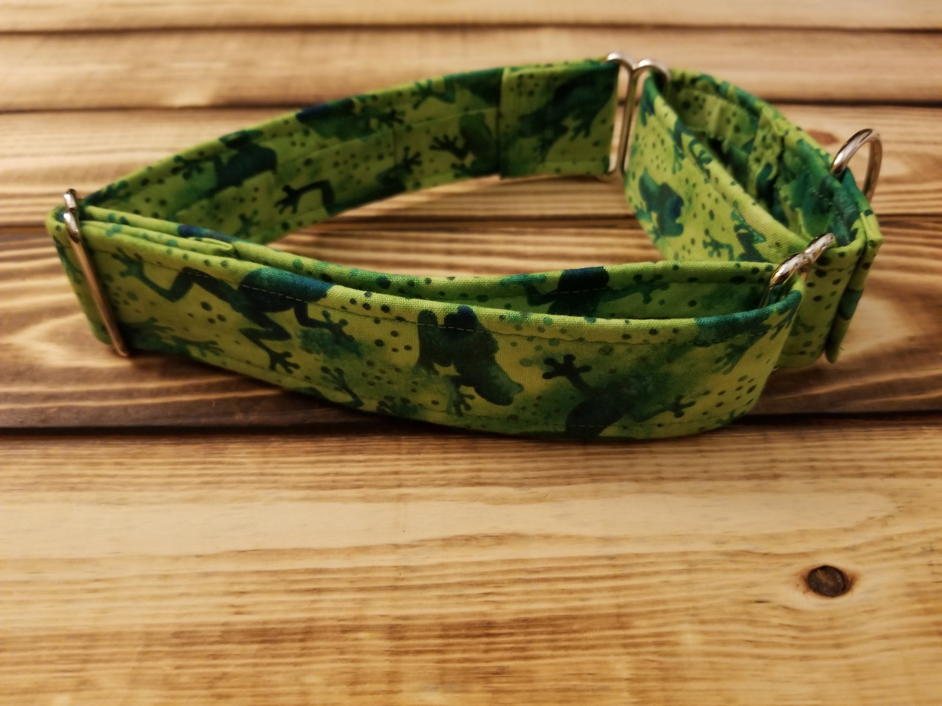 1630 Froggy Love Martingale Collar 1.5 Width, Pet Collar, Medium