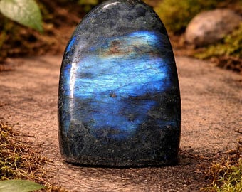 Flashy Labradorite Freeform, 2.5" x 2", 5.25oz Stone