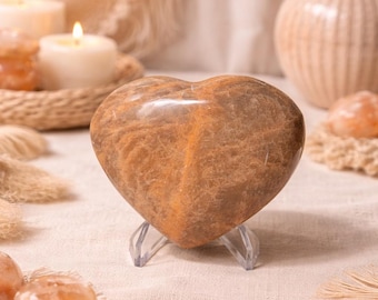 Peach Moonstone Heart, 8.85oz, 3.5" wide. Beautiful Flashy Heart, Home Decor, Reiki, Healing, Moonstone