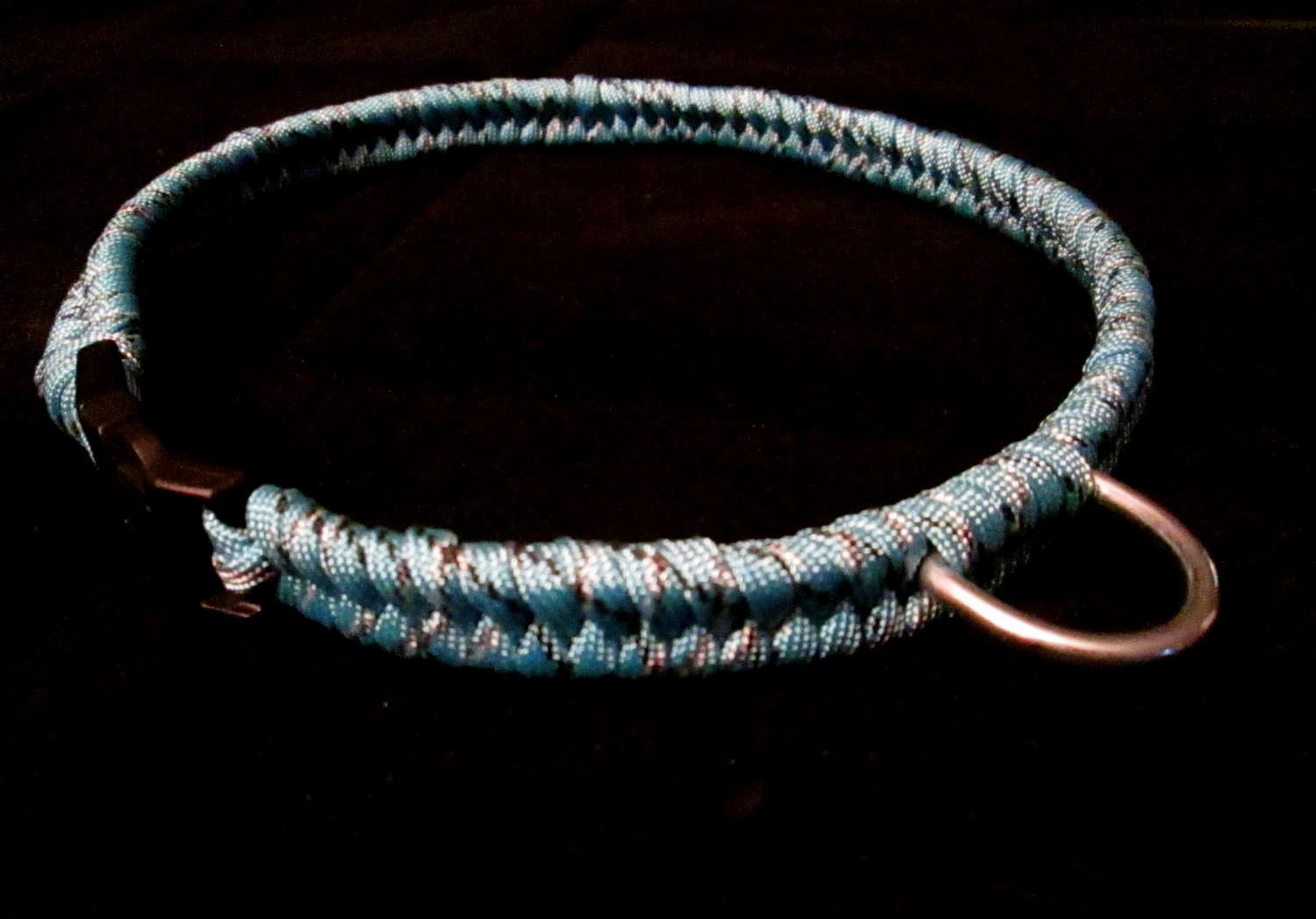 20 Fishtail Paracord Dog Collar