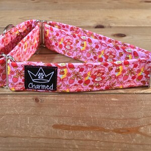 Collare Martingale da 14"-27" (35,5-68,5 cm) di larghezza, collare per animali domestici, taglia media, grande, collare per cani di grossa taglia, Martingale con personaggi dei cartoni animati, Fragolina Dolcecuore, stile anni '80