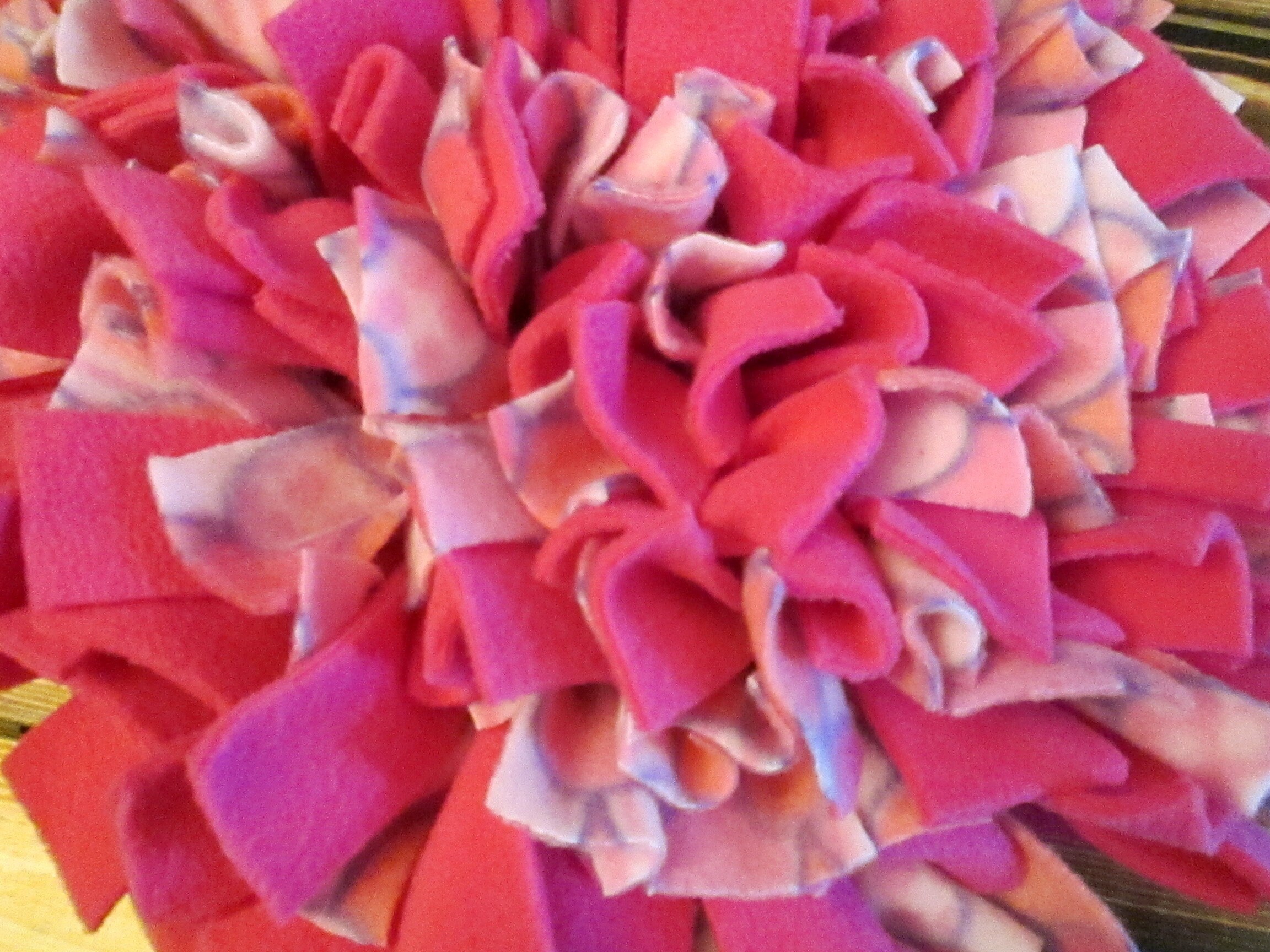 Snorting Snuffle 18x16 Pink Dog Snuffle Mat, Sniff and Search, Cognitive, Treat Toy ...